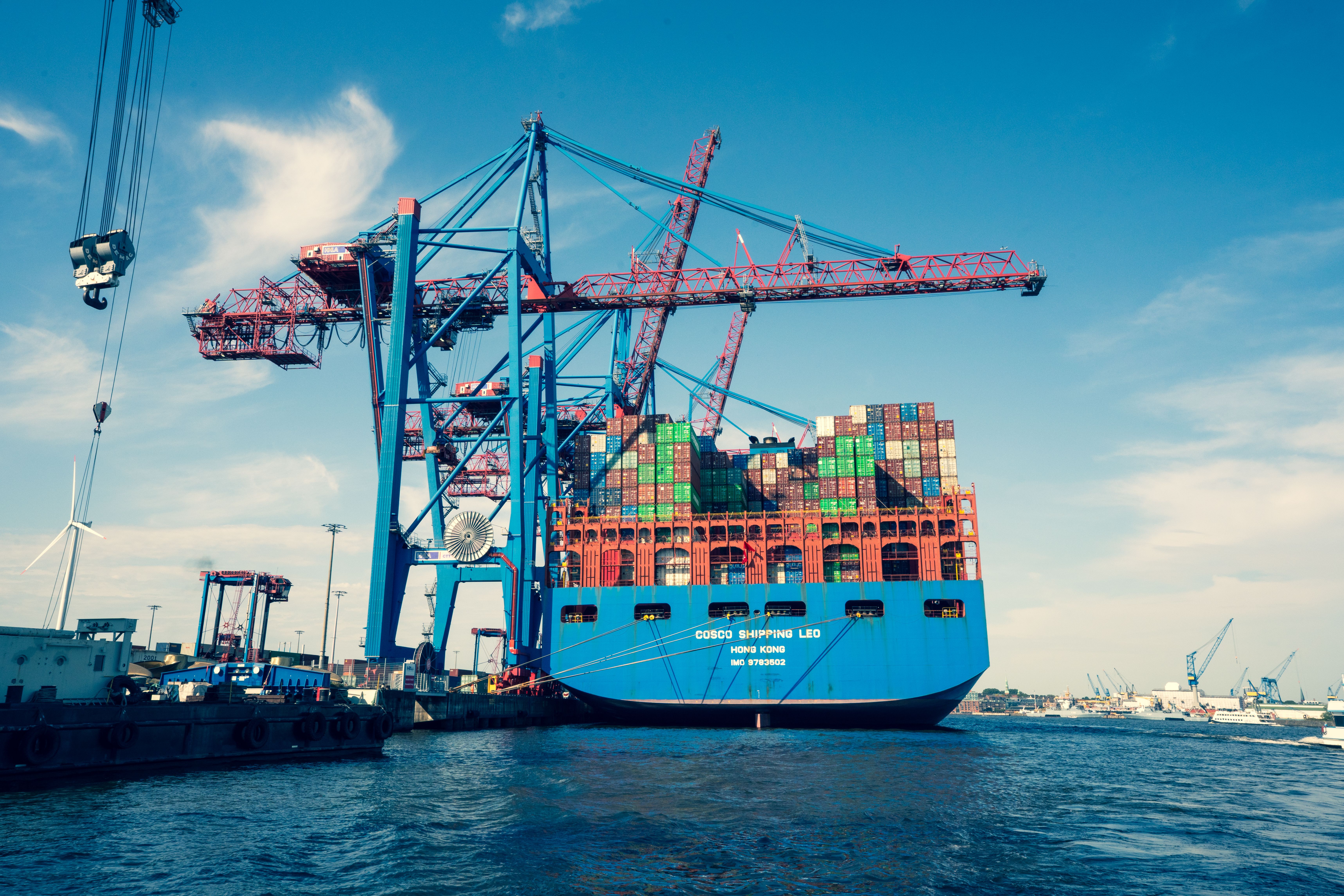 Pemuatan Batu Bara Kapal Cargo
